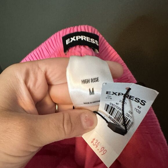 NWT Hot Pink Express Pull On High Rise Shorts M Medium Cotton Blend - Picture 4 of 6